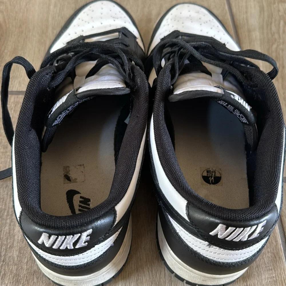 Nike Dunk Black/White - Picture 4 of 7